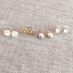 4 Pairs of Studs Golden Silvertone and Crystals - Pre-loved